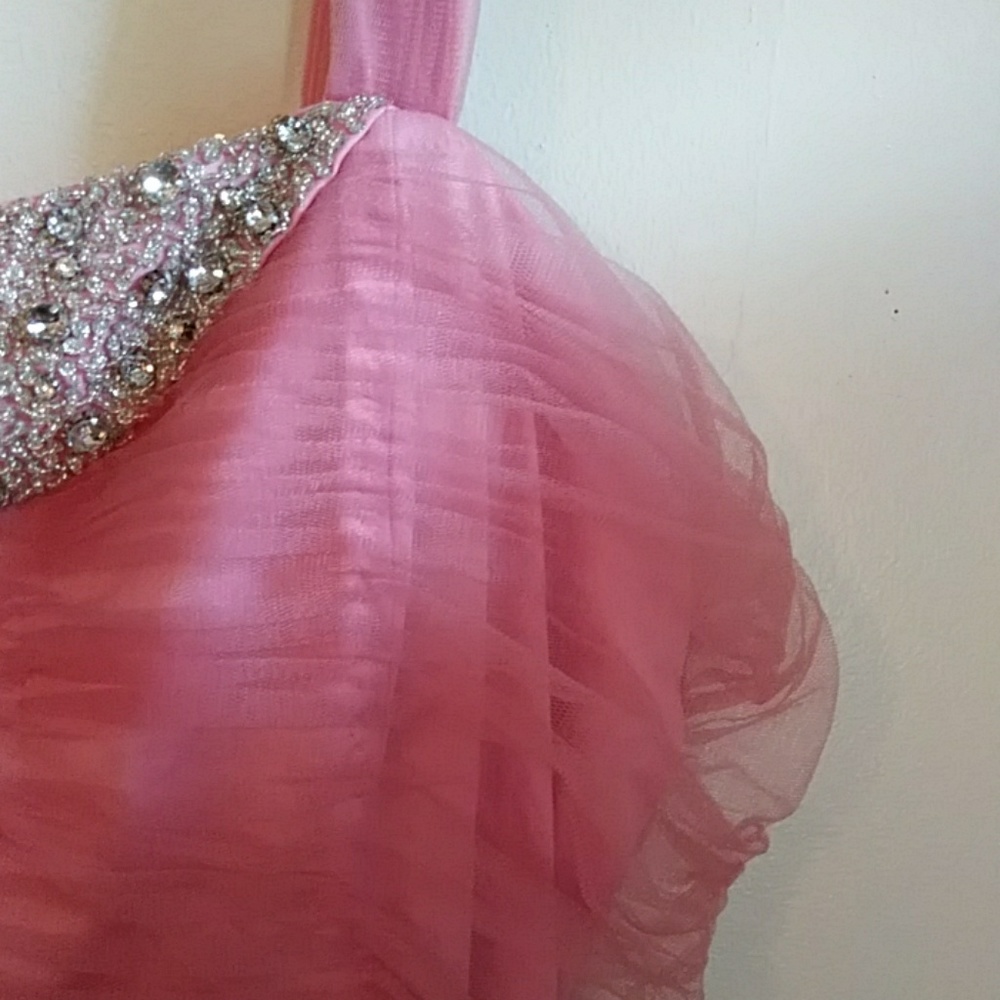 Prom dress - Picture 3 of 8